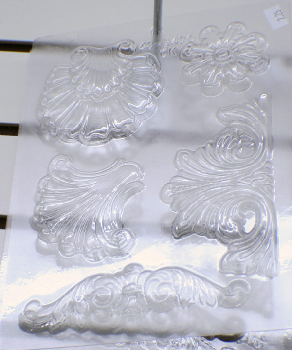 Plastic Small Boroque Design Chocolate Mold A