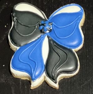 Bow with Tails Cookie Cutter